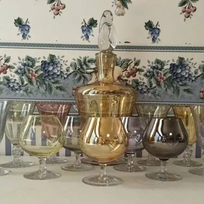 DM211 - Iridescent Decanter Set