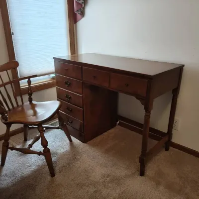 DM200 - Vintage Ethan Allen Desk and Chair