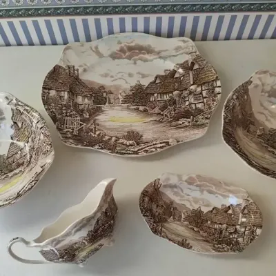 DM218 - Johnson Bros. Brown TransferWare Serving Dishes