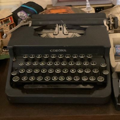 Sale Photo Thumbnail #77: Vintage 1930s Corona standard flat top portable manual typewriter