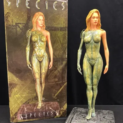 Species Sil 1:4 Scale #29/500 With Original Box