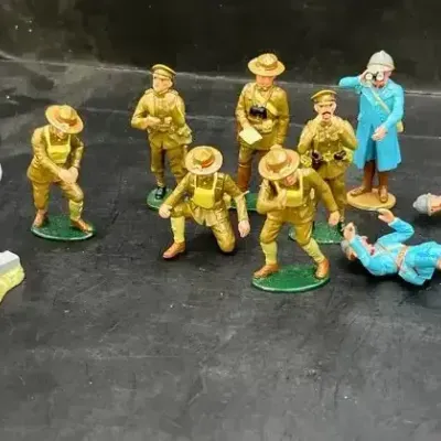 WWI Figures By Britains England