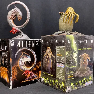Alien Egg + Face Hugger By Attakus + Queen Chestburster By Palisades Play In Original Boxes