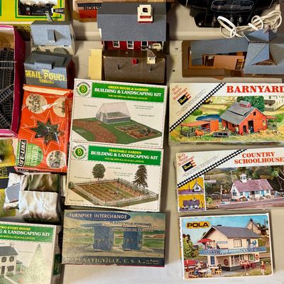 Sale Photo Thumbnail #180