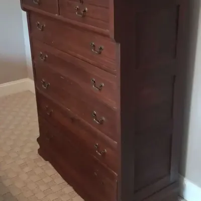 Traditional Wood Chest 