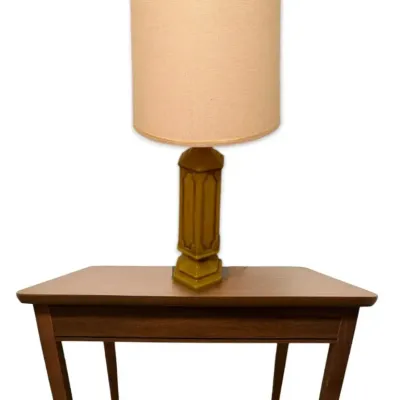 Mid century side table w ceramic lamp