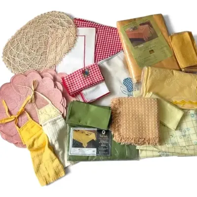 Vintage tablecloths placemats towels linens