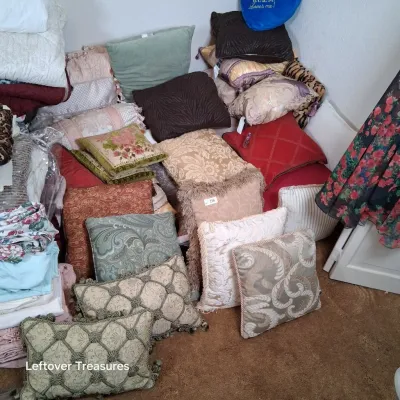Sale Photo Thumbnail #673
