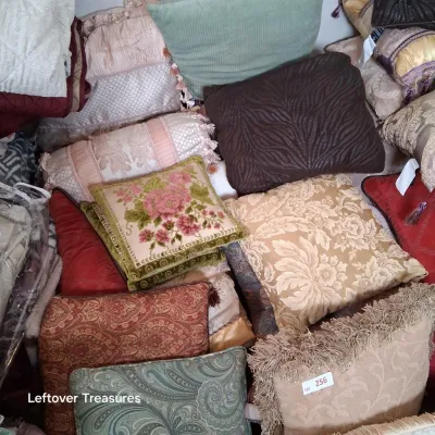Sale Photo Thumbnail #675