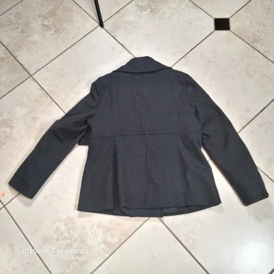 Sale Photo Thumbnail #174