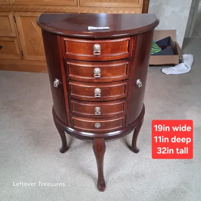 Sale Photo Thumbnail #822