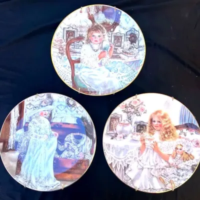 Edwin Knowles 3 Collectors Plates