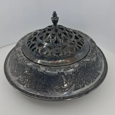 Wilcox Paisley Silver Plated Center Piece Flower Display