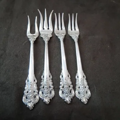 Wallace Grande Baroque Sterling Hors d'oeuvre Forks