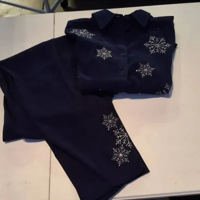 Quacker Factory 2-Piece Navy Blue Embroidered Snowflake Outfit Size 1X 