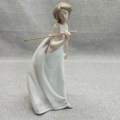 Lladro "Afternoon Prominade"
