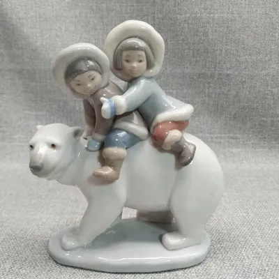Lladro Eskimo Riders