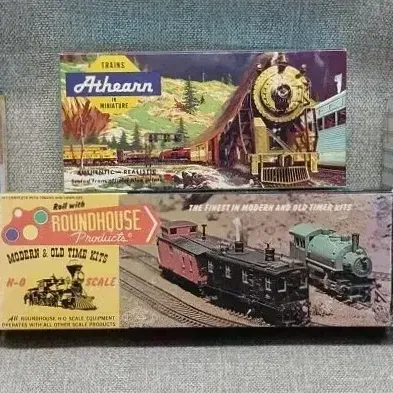 Roundhouse and Athearn HO Scale Train Kits