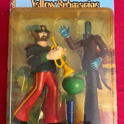Beatles Yellow Submarine Ringo With Apple Bonker 