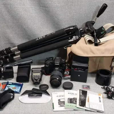 Canon EOS 40D With 70-300mm Lens, Domke Bag & Slik AMT Tripod