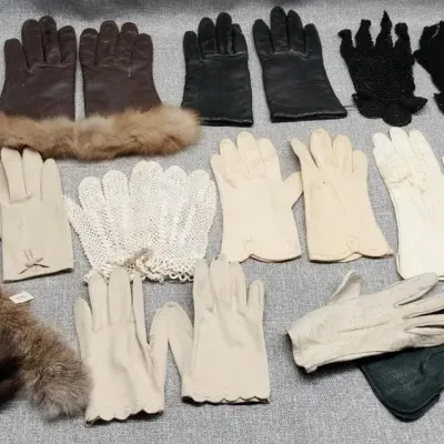 Vintage Gloves & Fur