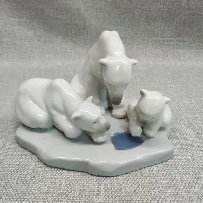 Lladro "Bearly Love"