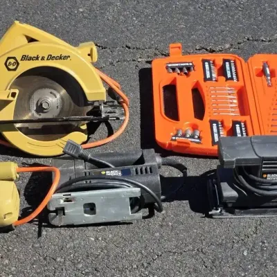 Black & Decker Power Tool Lot: Circular Saw, Jigsaws, Sander, & Bit Set