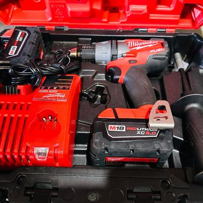 Sale Photo Thumbnail #183: Milwaukee M18 FUEL cordless hammer drill kit, 