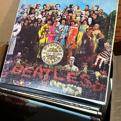 Sale Photo Thumbnail #166: Vintage stereo vinyl album copy of The Beatles' Sgt. Pepper's Lonely Hearts Club Band,