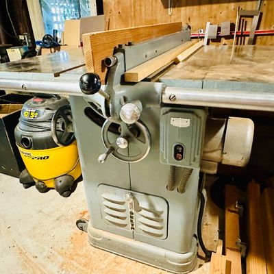 Sale Photo Thumbnail #170: Delta table saw 