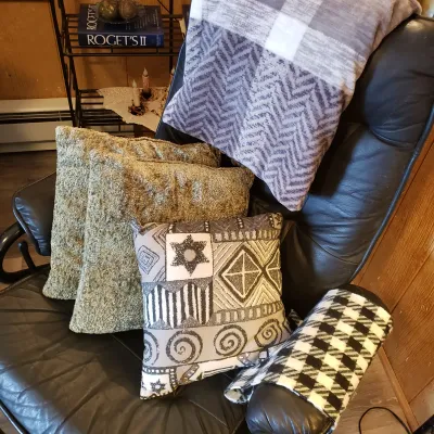 Sale Photo Thumbnail #118