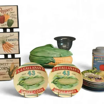 JB180 Mixed Lot Of Vintage Veggies & Fruit Kitchen Decor 