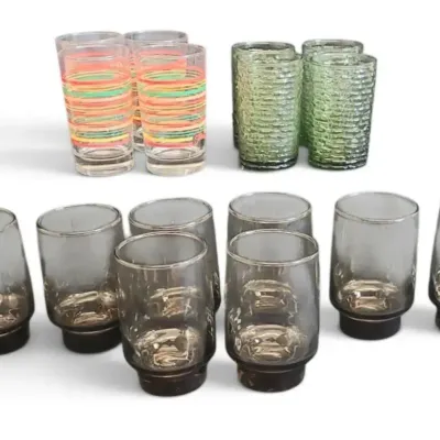 JB181 Assorted Vintage Drinking & Juice Glasses 