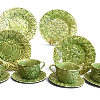 JB160 Bordallo Green Fruit & Cabbage Plates and Cups - Made In Portugal 