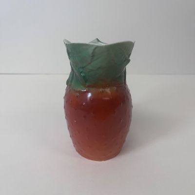 LOT 55: Strawberry Deco Lot