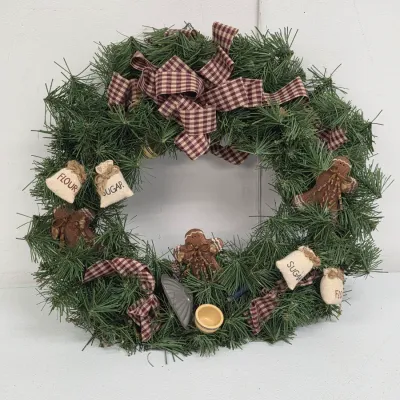 LOT 89: Vintage Christmas Wreath, Tree Skirts & Garland