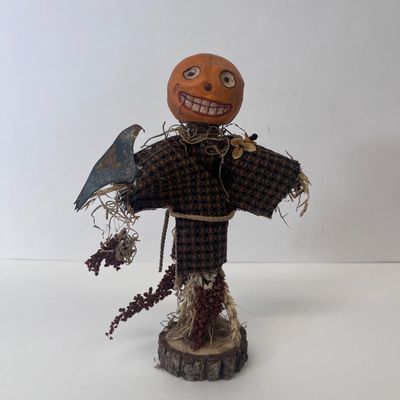LOT 59: Huge Halloween Lot