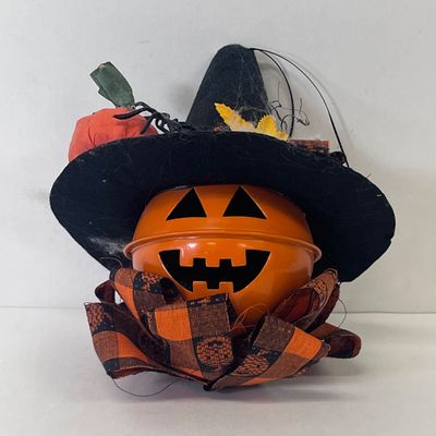 LOT 59: Huge Halloween Lot