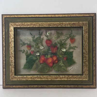 LOT 55: Strawberry Deco Lot