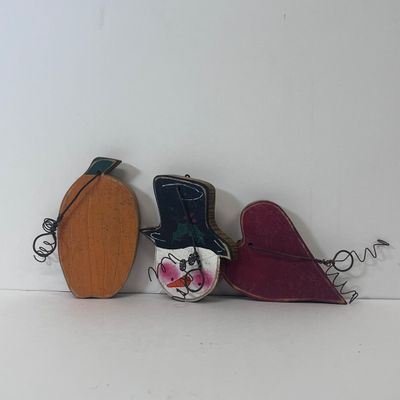 LOT 58: Christmas Lot