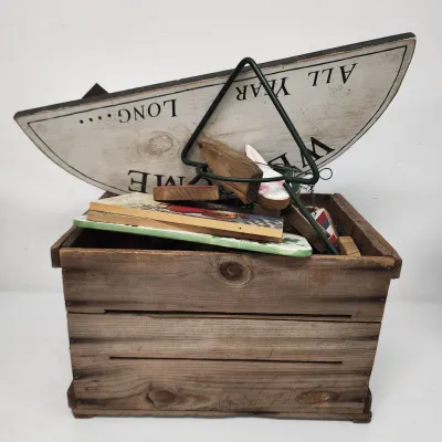 LOT 58: Christmas Lot