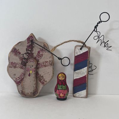 LOT 58: Christmas Lot
