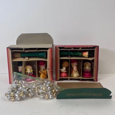 LOT 58: Christmas Lot
