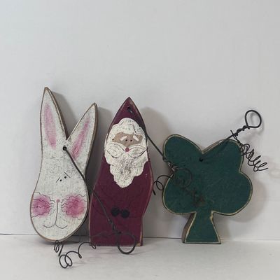 LOT 58: Christmas Lot