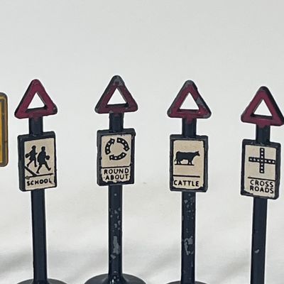 LOT 53: Matchbox Car Accessories