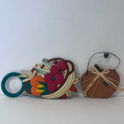 LOT 59: Huge Halloween Lot