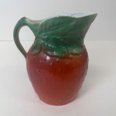 LOT 55: Strawberry Deco Lot