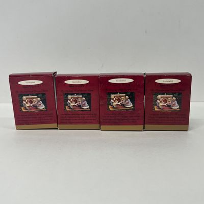 LOT 62: Christmas Ornament Lot