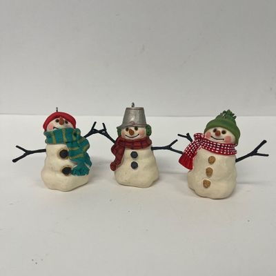 LOT 62: Christmas Ornament Lot