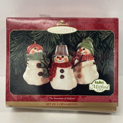 LOT 62: Christmas Ornament Lot